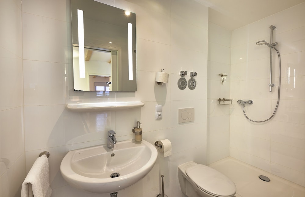 Romantic Apartment photo 2
