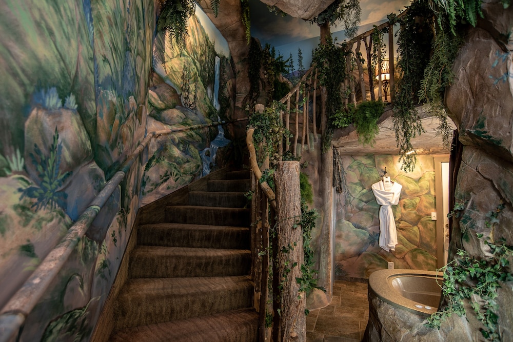Room (The Meadow) - Photo 1