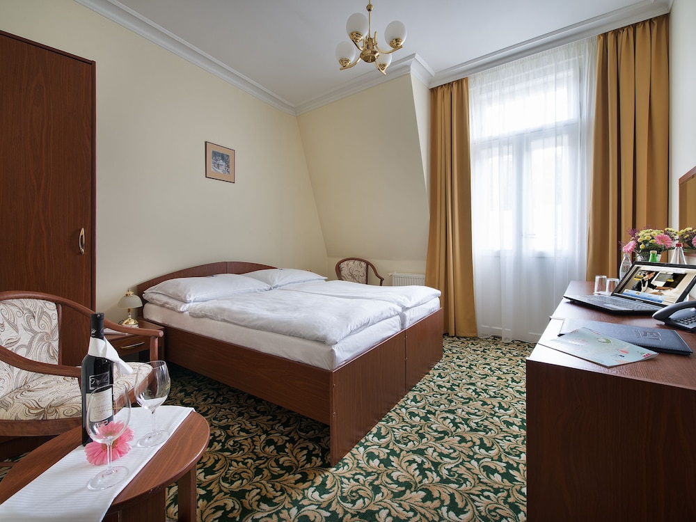 Standard Double Room, River View photo 1