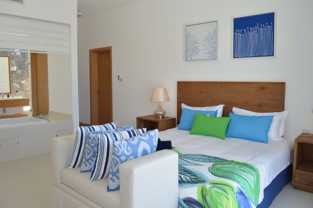 Panoramic Penthouse, 3 Bedrooms, Ocean View photo 3