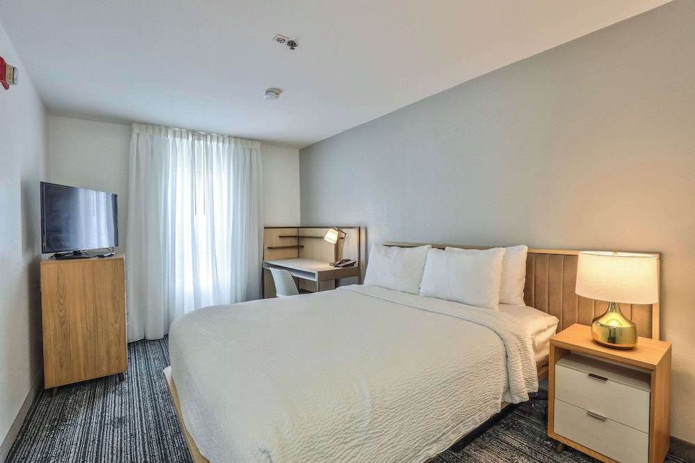 Suite, Multiple Beds, Non Smoking - Photo 1