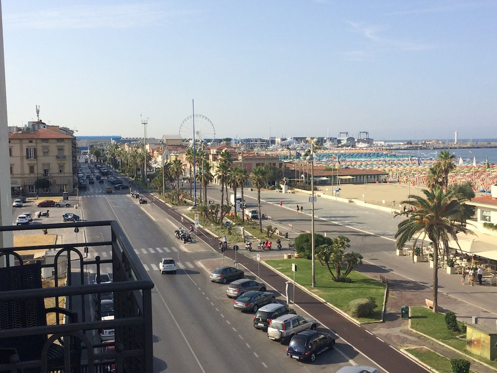 Double Room, Balcony, Sea View (Panoramic) - Photo 8