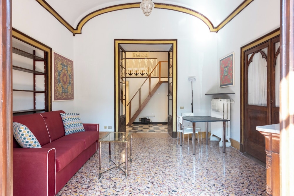 Family Apartment, 1 Bedroom (Charming  Flat - Historic Center) photo 3