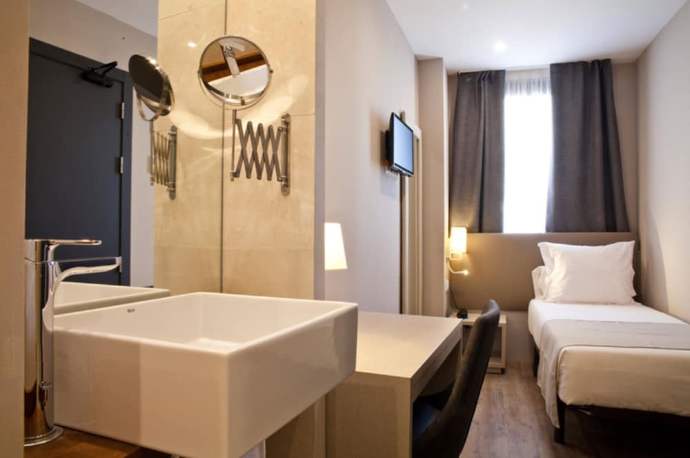 Standard Single Room photo 3