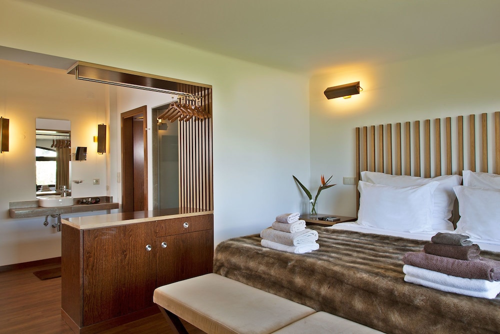 Available room thumbnail 5