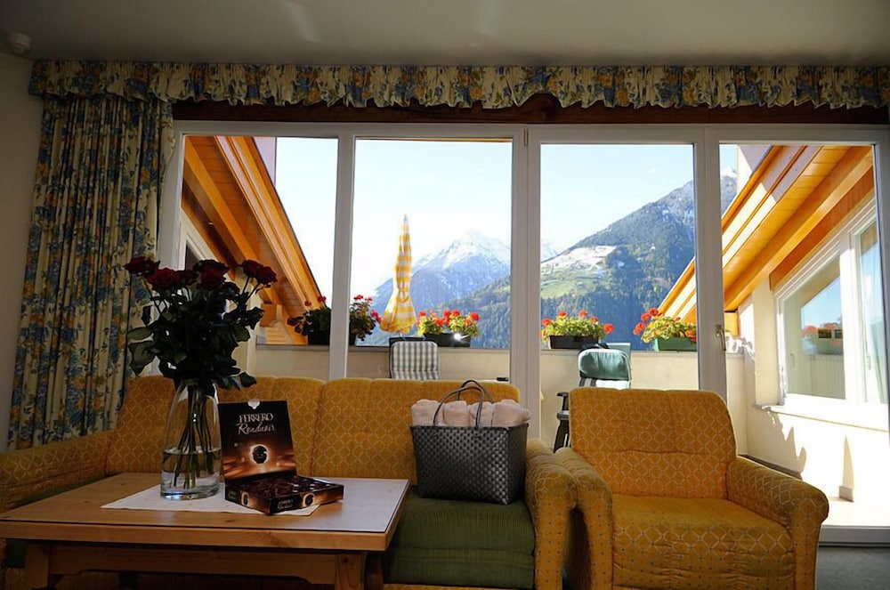 Suite photo 1