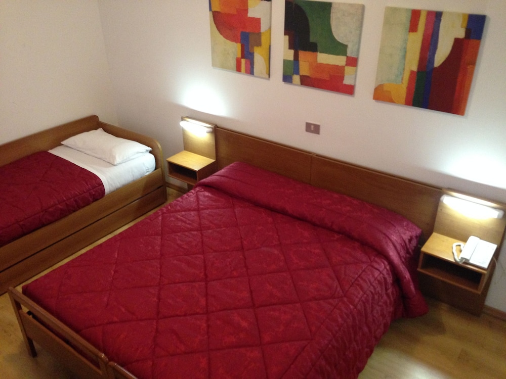 Quadruple Room photo 3
