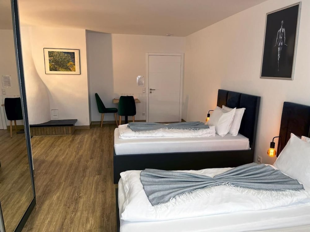Business Triple Room, 1 Bedroom, Non Smoking, Air conditioning photo 1