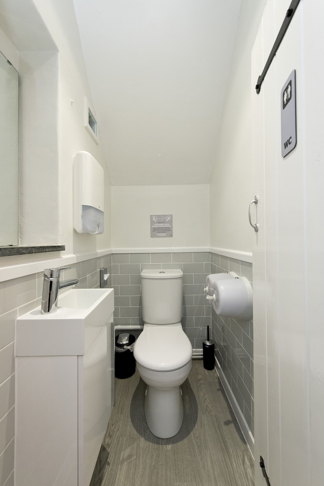 4 Bed Private Room Ensuite photo 3