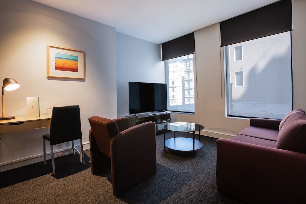 Superior Queen Suite photo 3