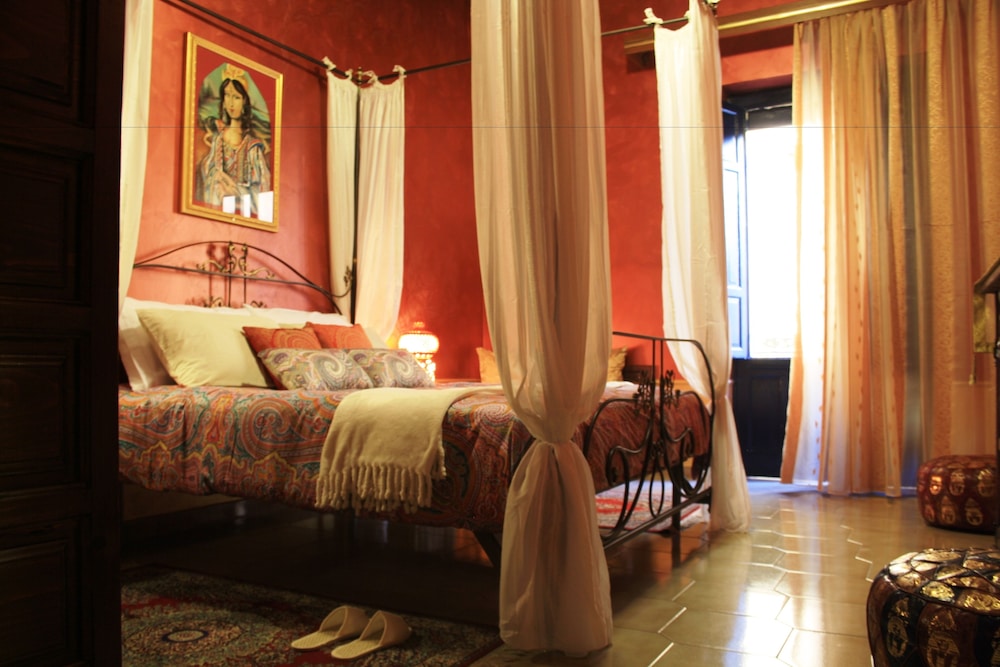 Romantic Apartment, 2 Bedrooms, City View photo 1