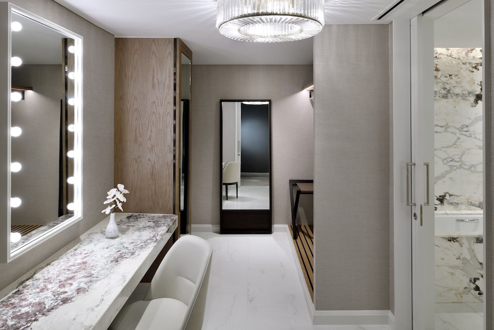 Executive Suite photo 3