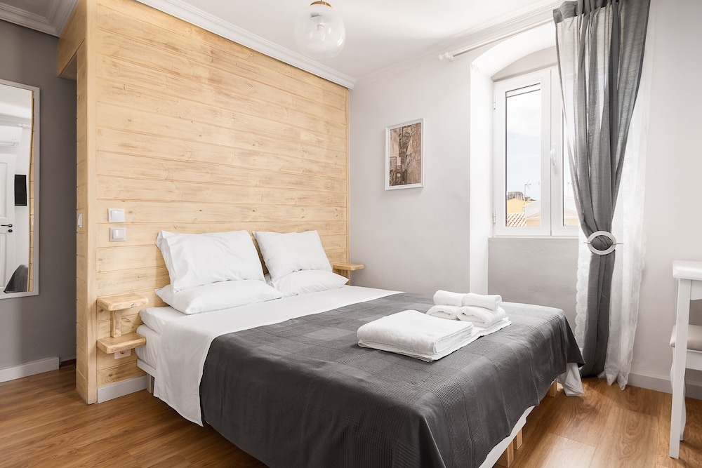 Apartment (Cozy)