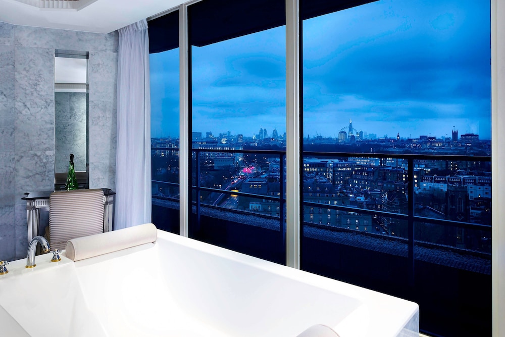 Suite, 2 Bedrooms photo 2