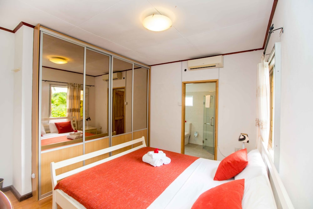 Room, 1 King Bed, Ground Floor photo 3