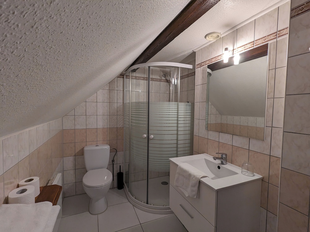 Basic Double Room - Photo 2