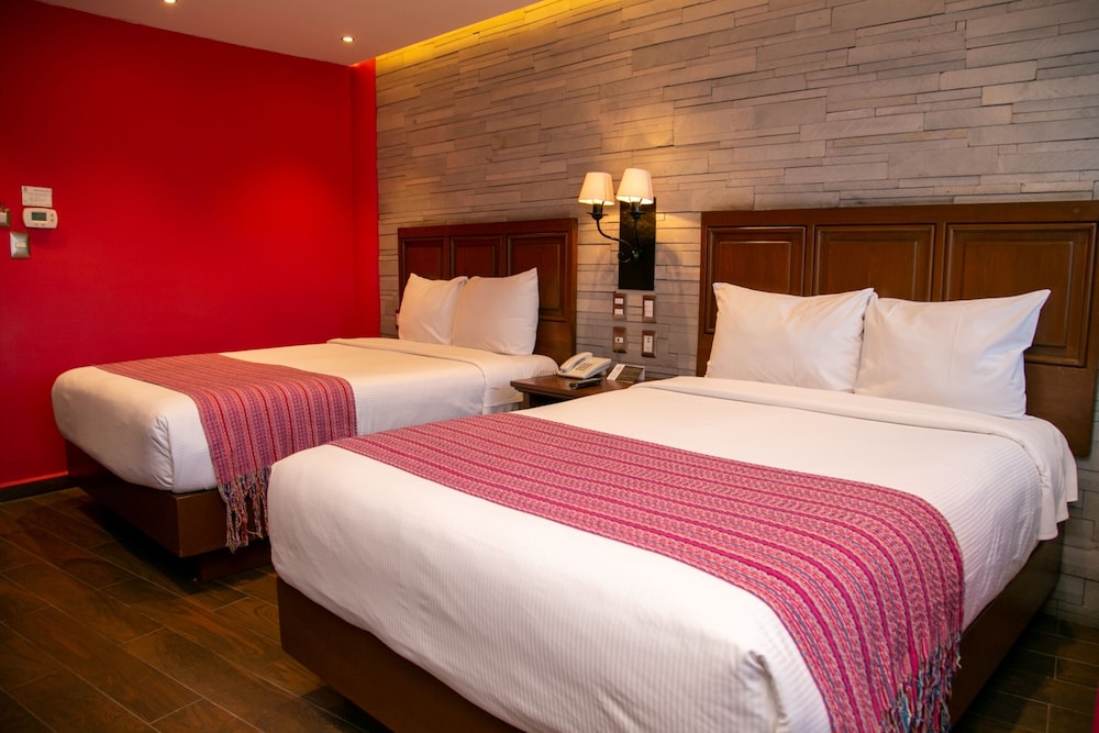 Standard Room, 2 Double Beds, City View - Photo 8