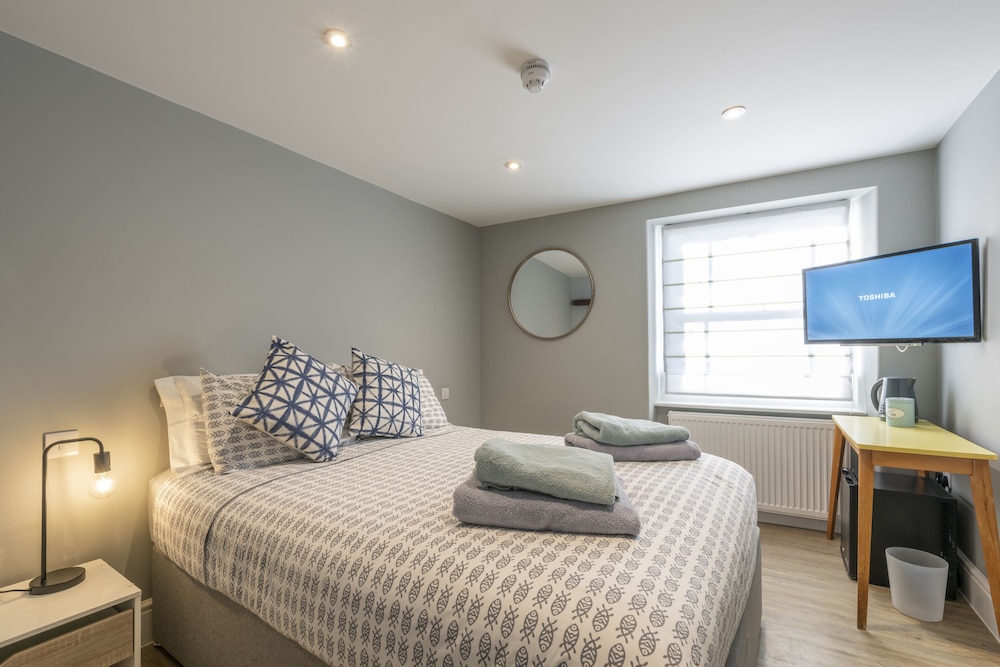 Economy Double Room, Ensuite