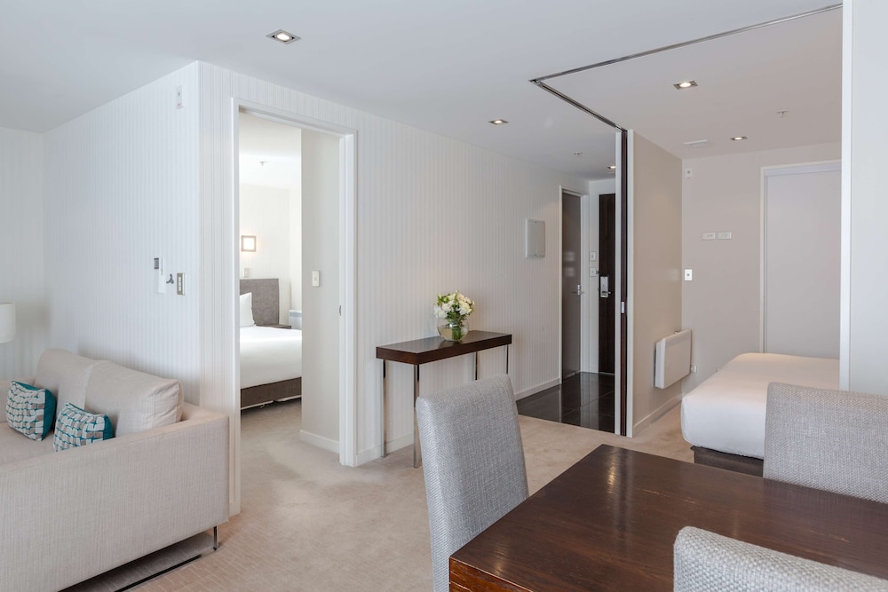 Suite, 2 Bedrooms (Residence) thumbnail 6