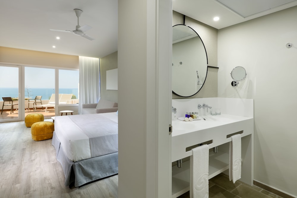 Junior Suite, Terrace, Sea View - Photo 5