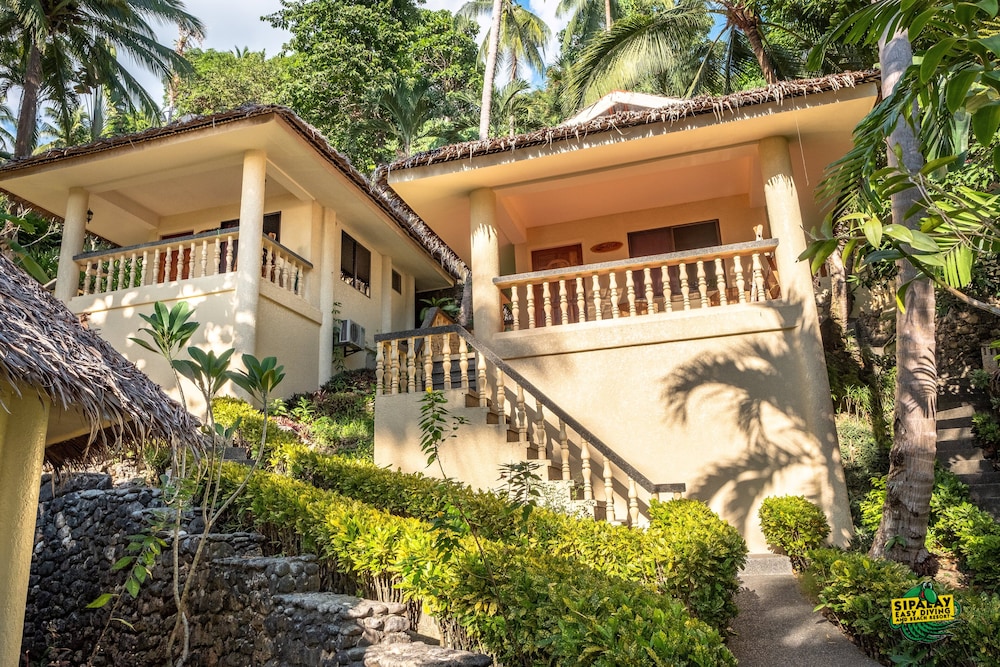 Deluxe Bungalow - Photo 3