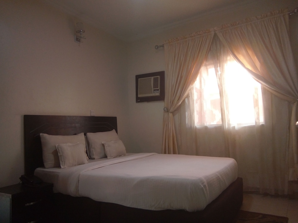Business Suite photo 1