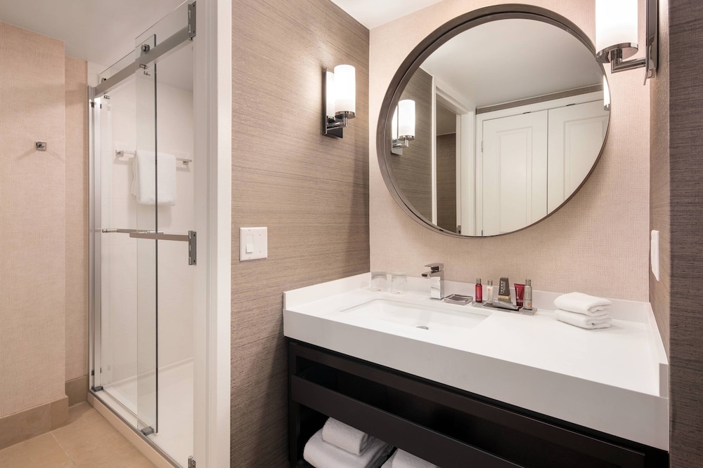 Executive Room, 2 Queen Beds - Photo 4