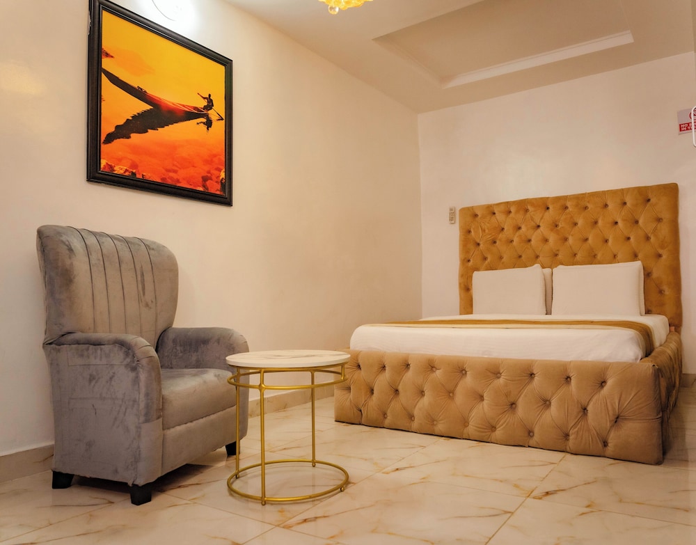 Deluxe Double or Twin Room - Photo 2