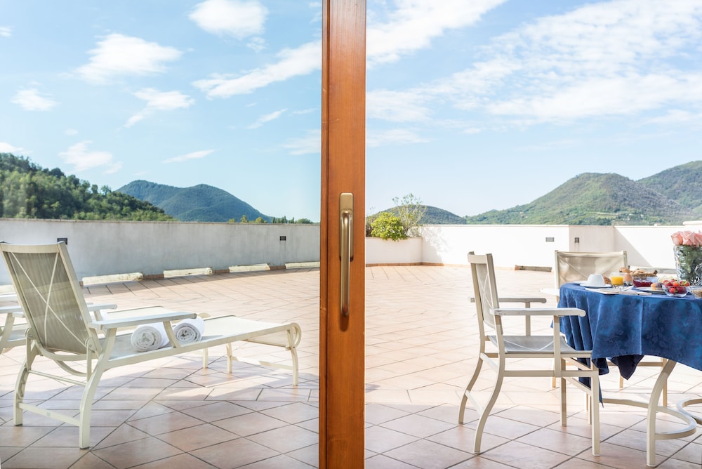 Suite, Terrace (4 Pax) - Photo 10