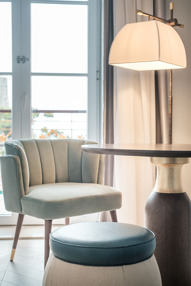 Deluxe Suite, Sea View