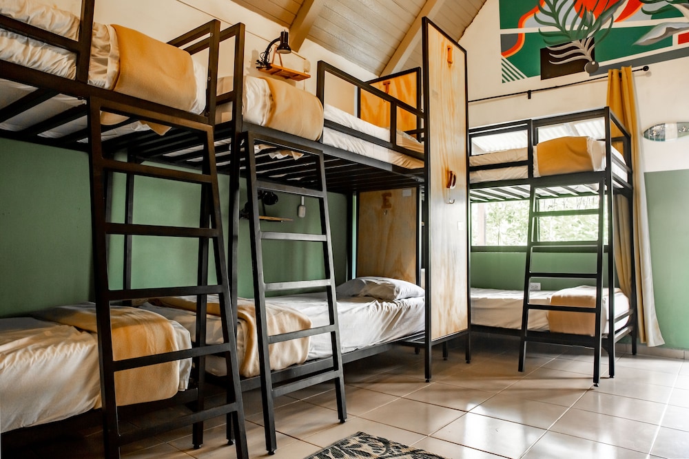 Bed in 8-Bed Dormitory Room photo 2