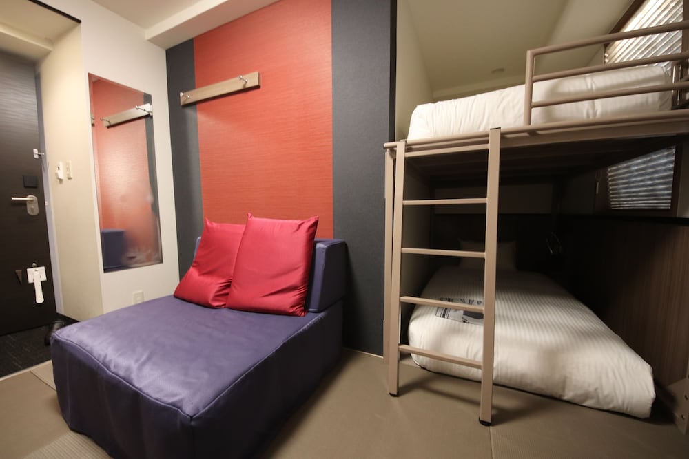 Comfort Room with Bunk Bed and Sofa Bed photo 2