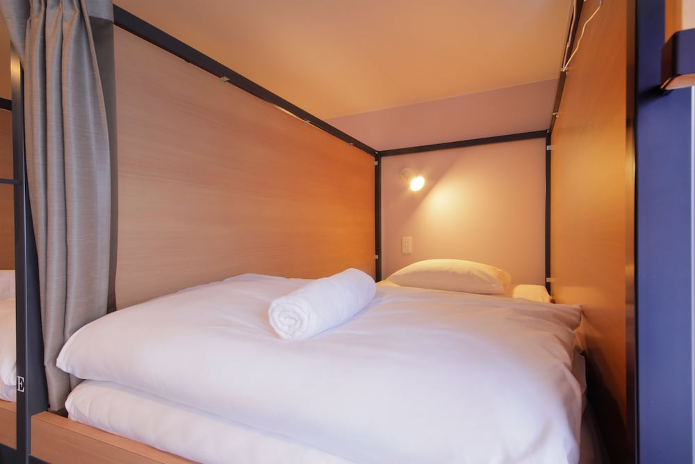 Bunk Bed in 6-Bed Mixed Dormitory Room photo 3