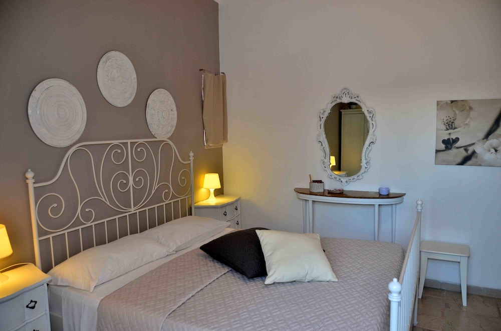 Double Room - Photo 8