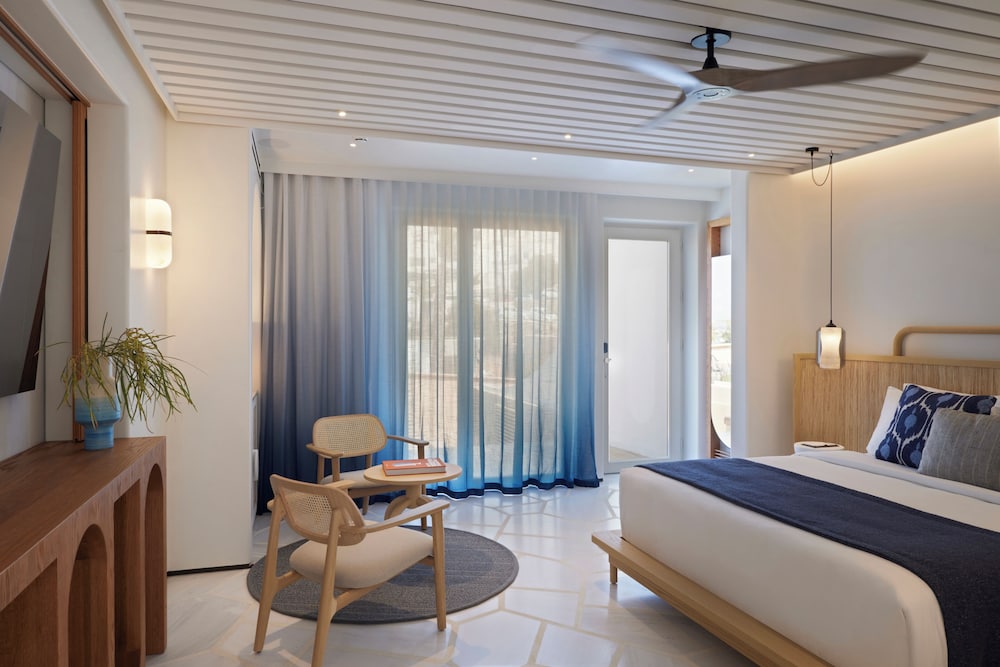 Executive Suite with Plunge Pool