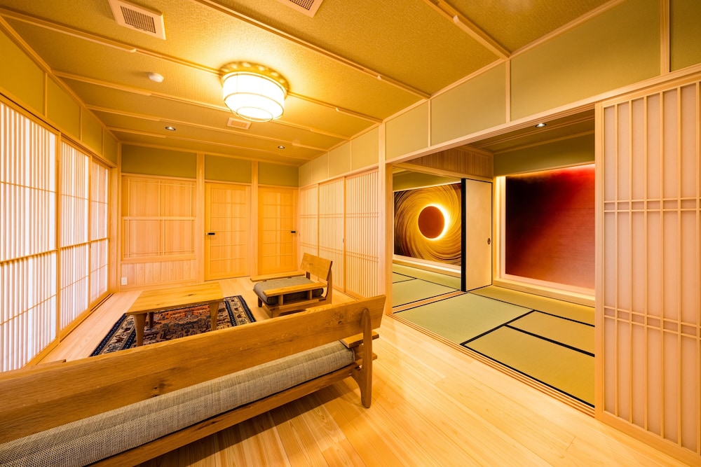 Luxury Suite, Private Bathroom, Garden View photo 3