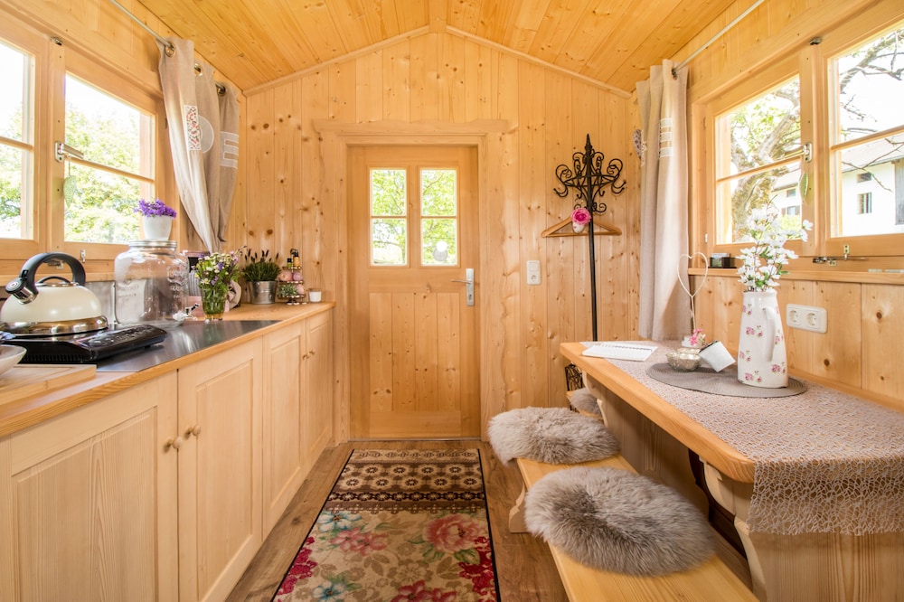 Mobile Home (Schäferwagen-Häusle (4 bunk beds)) photo 2