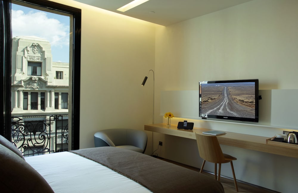 Available room