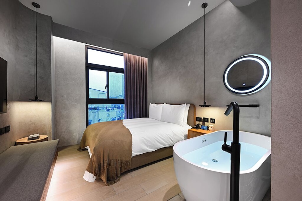 Honeymoon Room photo 3