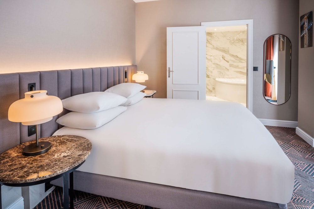 Family Suite, 1 King Bed