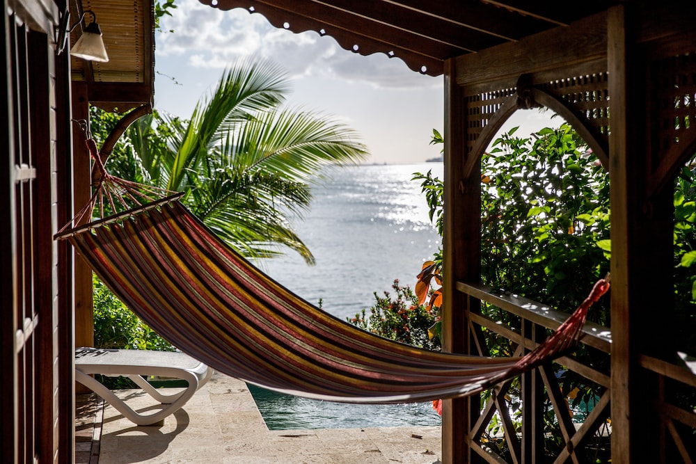 Water’s Edge Cottage