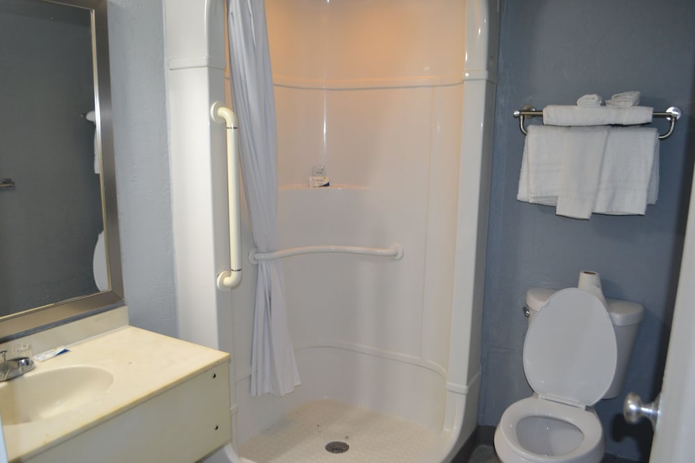 Standard Double Room - Photo 4