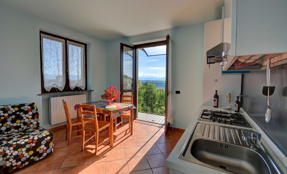 Apartment, 1 Bedroom, Balcony, Mountain View photo 1