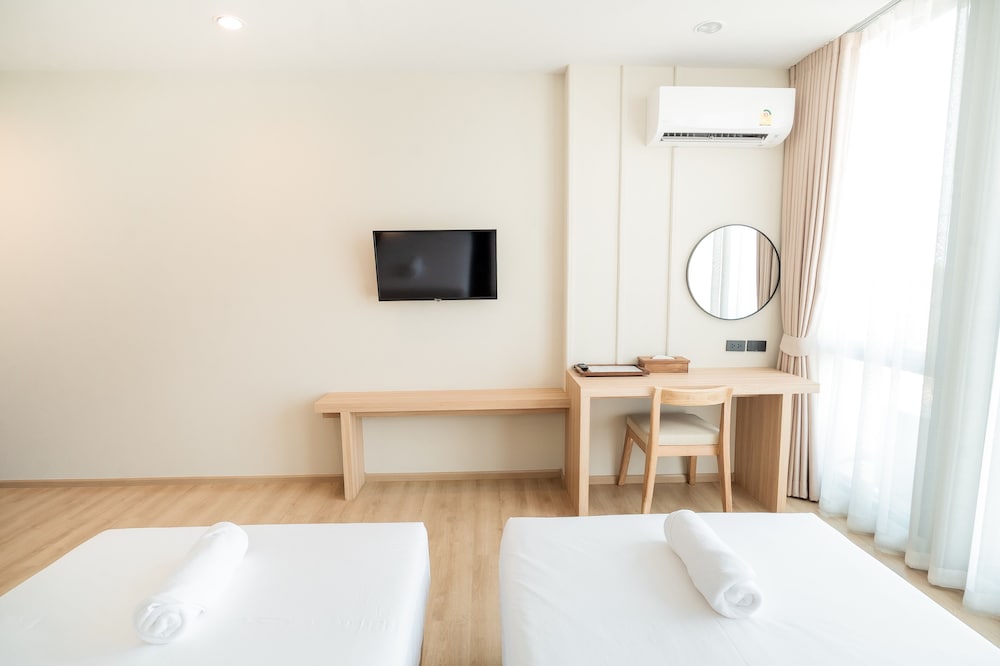 Superior Twin Room - Photo 4