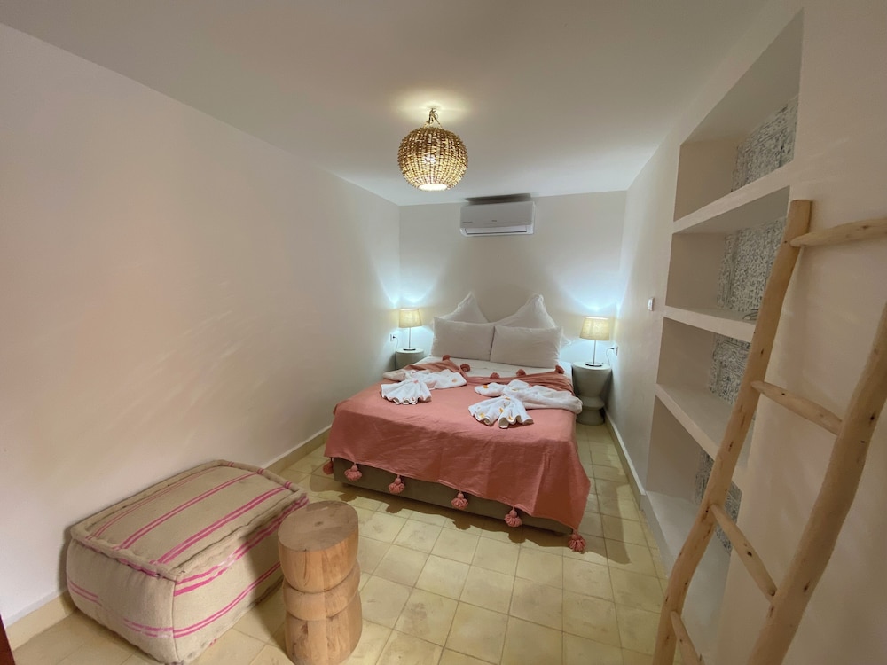 Double Room - Photo 1