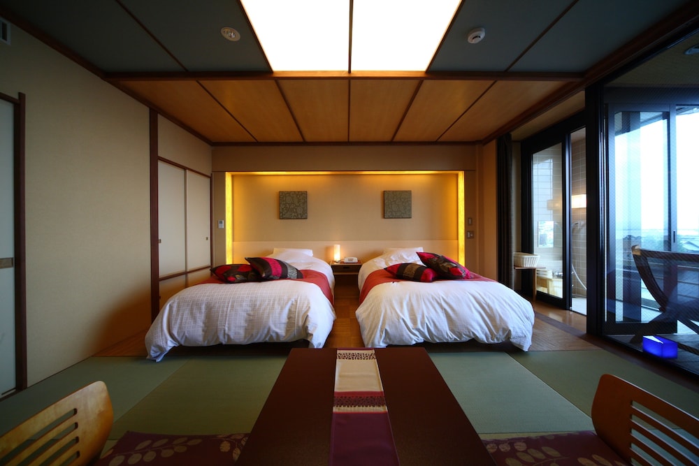 Fuga Japanese-Western Style Room with Private Natural Hot Spring Open-Air Bath - Non-Smoking photo 2