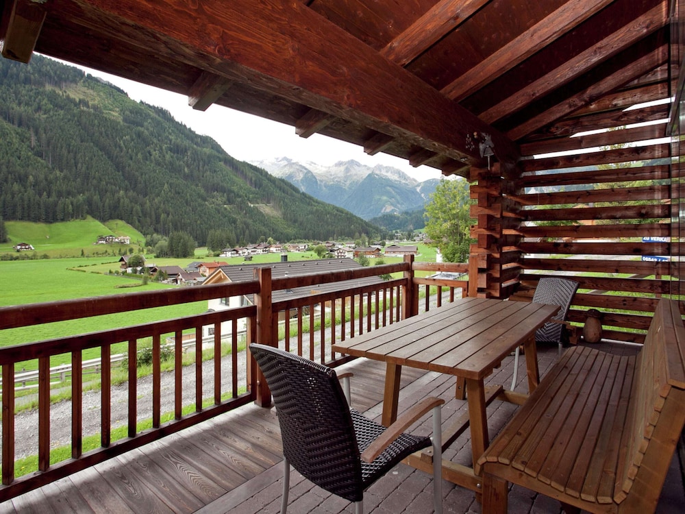 Elite Chalet, 4 Bedrooms photo 3