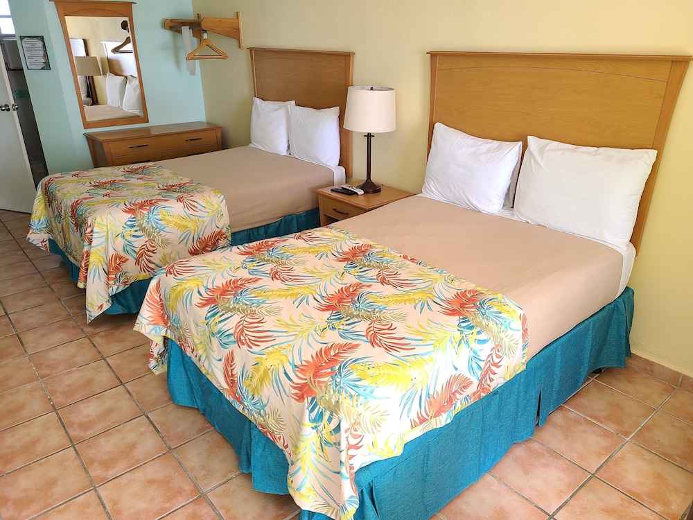 Standard Room, 2 Double Beds