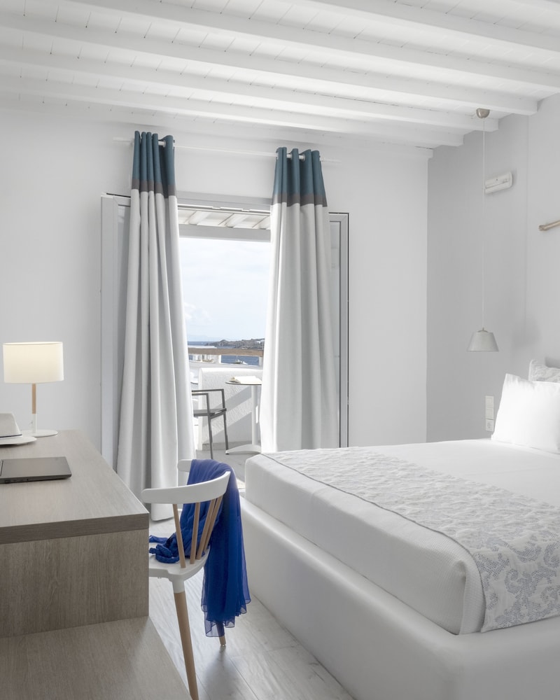 Divine Double, Sea/Pool View - Photo 6