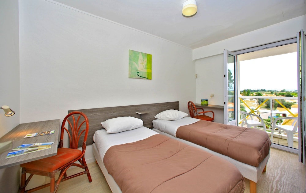 Family Suite, Balcony - Photo 4
